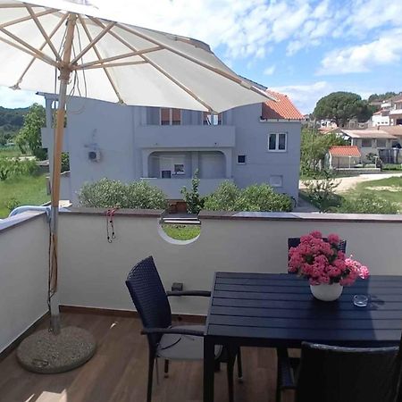 Kampor Apartment 3 Bagian luar foto